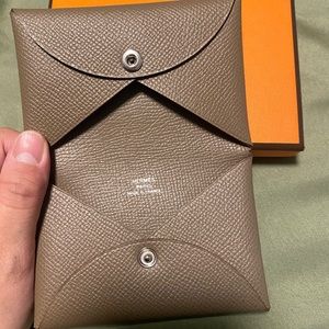 Hermes Calvi card holder etoupe